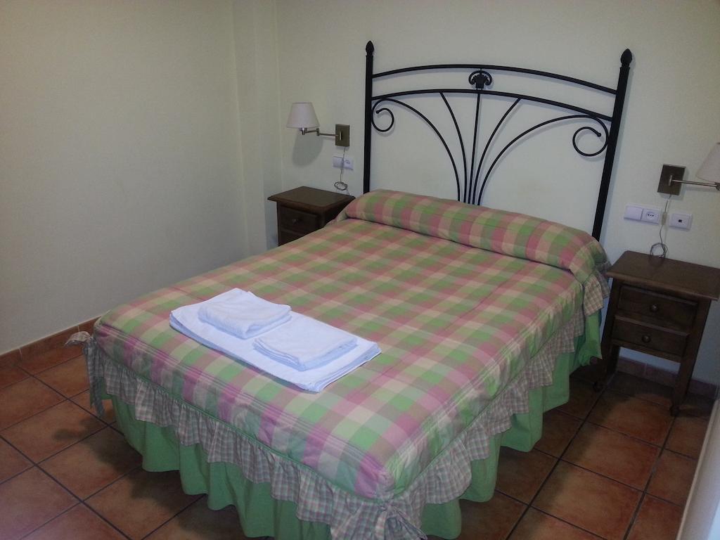 Hostal Las Tres Jotas Alcaracejos Phòng bức ảnh