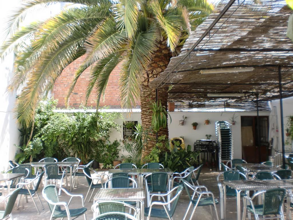 Hostal Las Tres Jotas Alcaracejos Ngoại thất bức ảnh