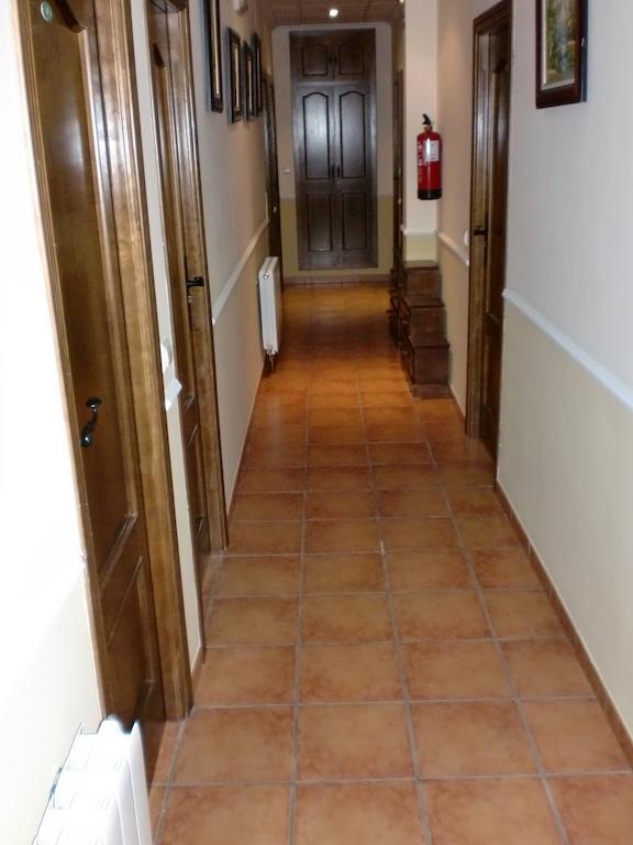 Hostal Las Tres Jotas Alcaracejos Ngoại thất bức ảnh