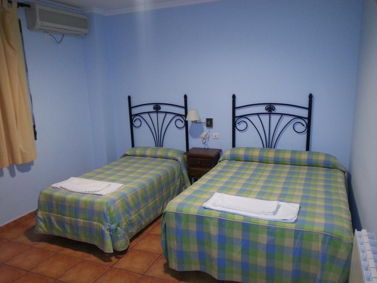 Hostal Las Tres Jotas Alcaracejos Phòng bức ảnh
